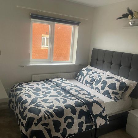 Double Room In A Cul De Sac Area Wellingborough Bagian luar foto