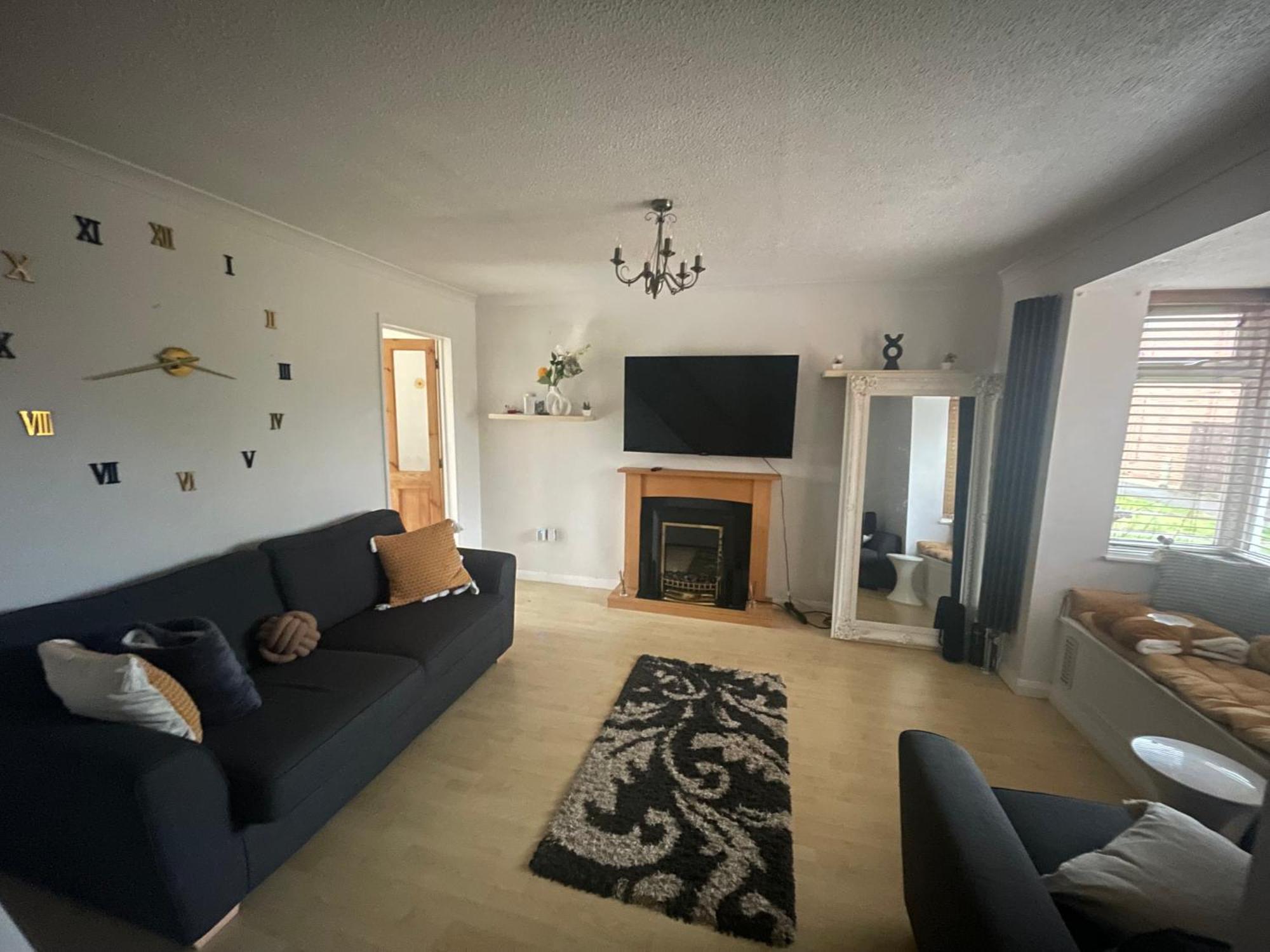 Double Room In A Cul De Sac Area Wellingborough Bagian luar foto