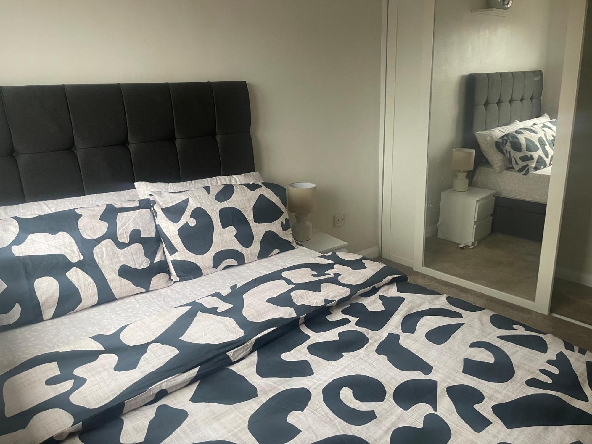 Double Room In A Cul De Sac Area Wellingborough Bagian luar foto